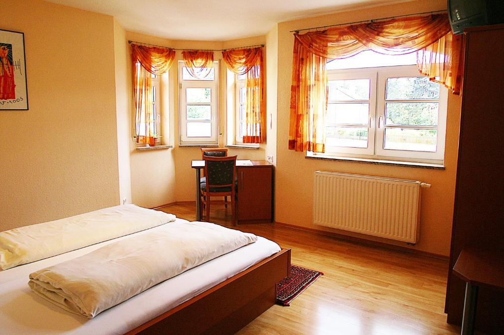 Fränkischer Gasthof Lutz Giebelstadt Zimmer foto